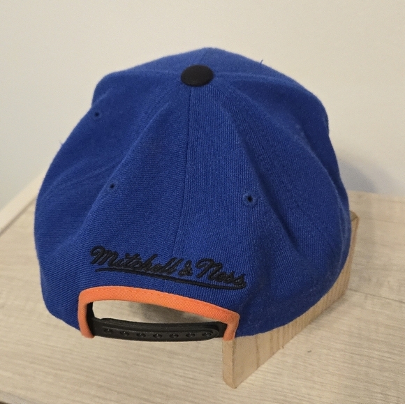 New York Knicks Mitchell and Ness NBA Basketball Snapback Hat Cap Nostalgia Retr - Picture 4 of 10